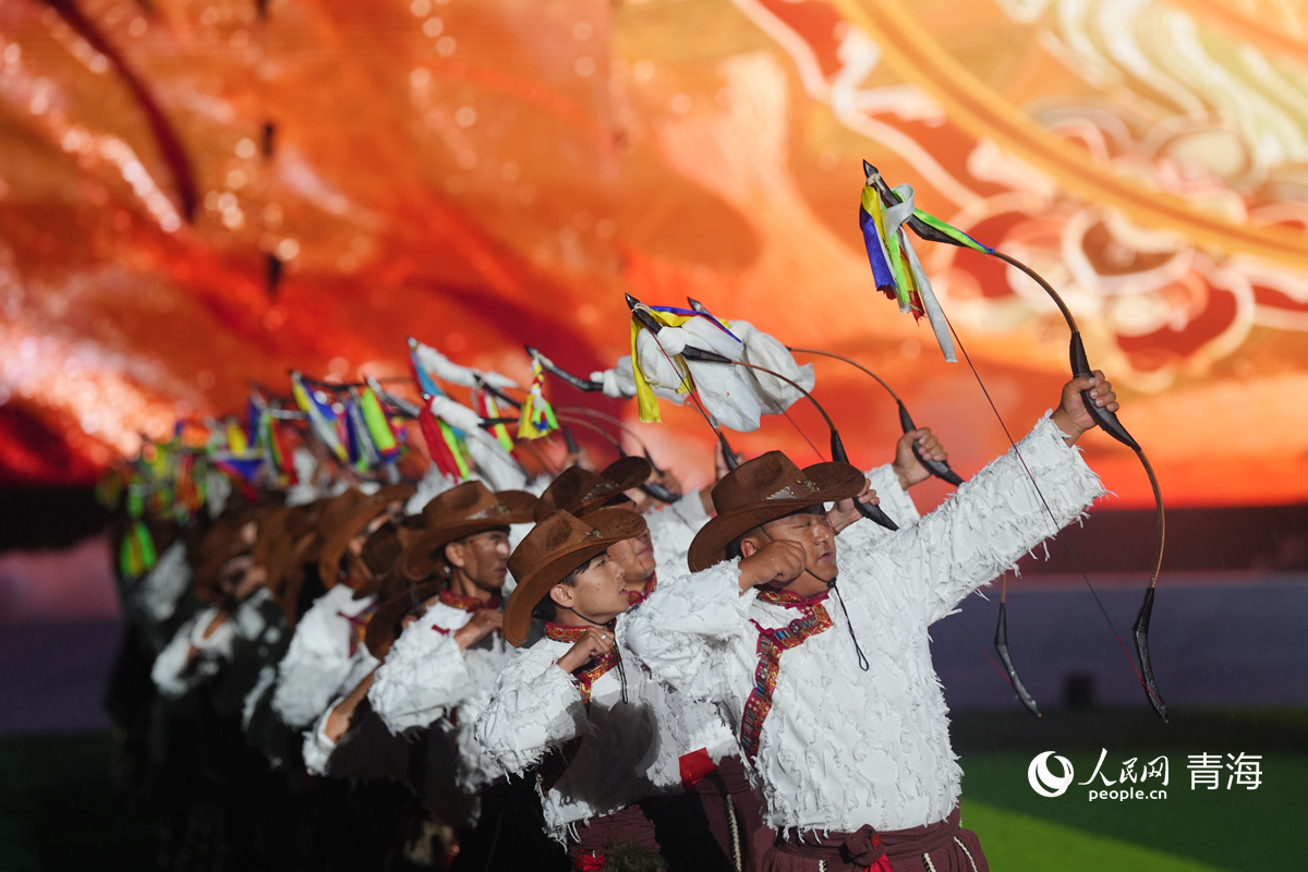 青海省第八届少数民族传统体育运动会在黄南开幕(图5)