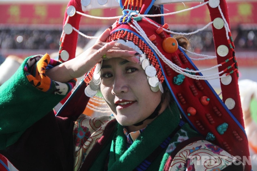 2025年那曲市恰青赛马节开赛(图2)