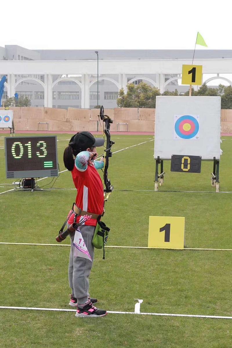 广东省广州大沙头小学给孩子们建滑雪场