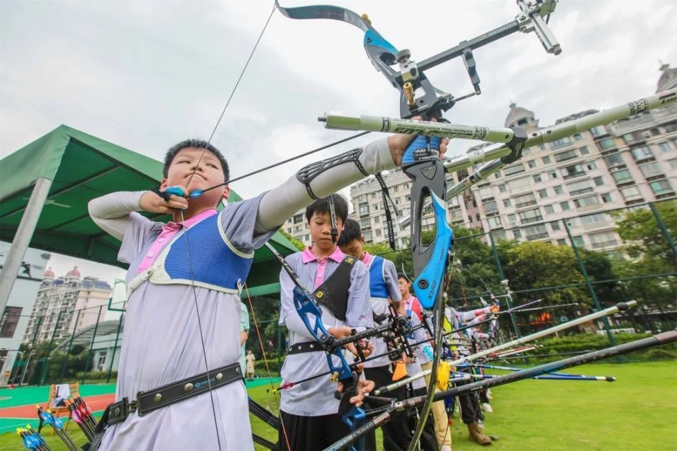 武汉市民近距离感受马术盛宴(图1) 武汉市民近距离感受马术盛宴