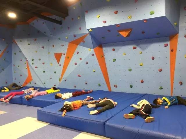 健飞第三期寒假场馆集训营训练回顾(图1)