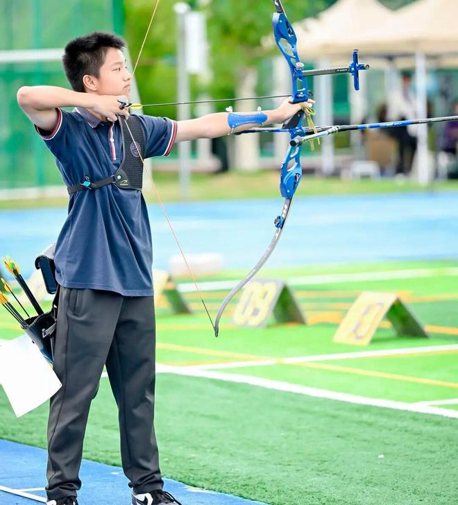 两个普陀小囡一起在全运会上获佳绩!他们的母校到底有啥不一样?(图1)