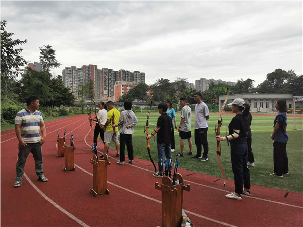 内蒙古交出体教融合时代答卷——体育总局青少司中央媒体青少年体育线上走基层活动（内蒙古站）举行