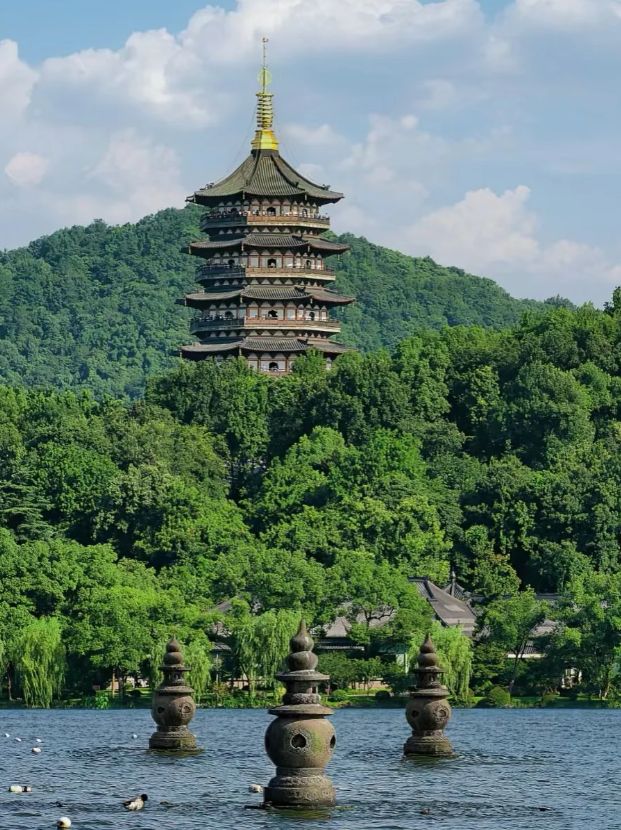 去杭州旅游四天大概需要多少钱?西湖西溪游玩攻略和费用不迷路(图2)