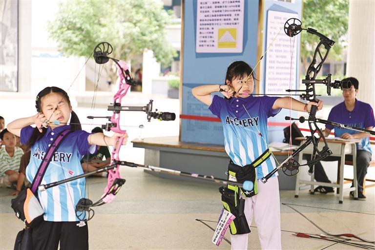 击剑、射箭、动力冲浪板……柳州中小学新兴体育项目玩出花(图3)