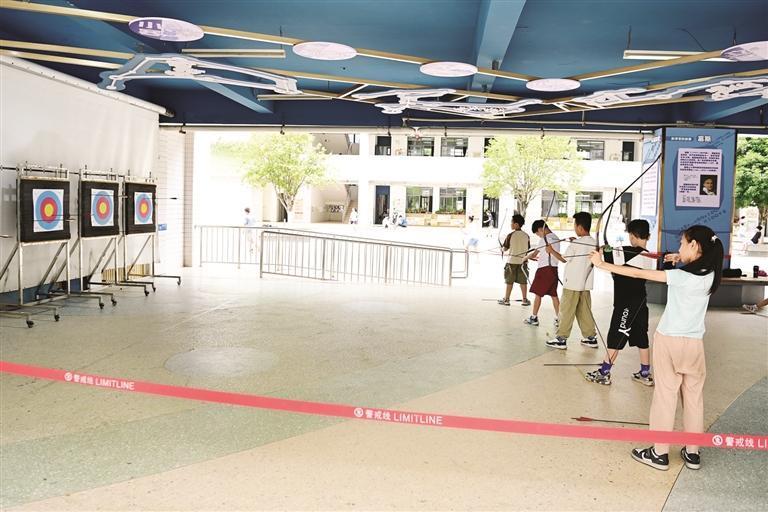击剑、射箭、动力冲浪板……柳州中小学新兴体育项目玩出花(图4)