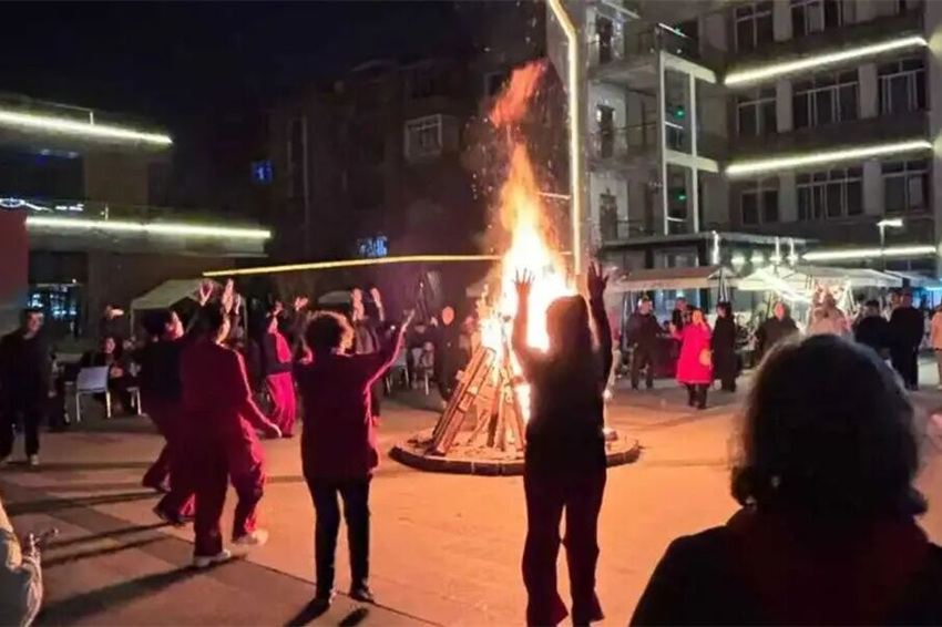 四川眉山:新春佳节年味浓 文旅消费热潮涌(图1)