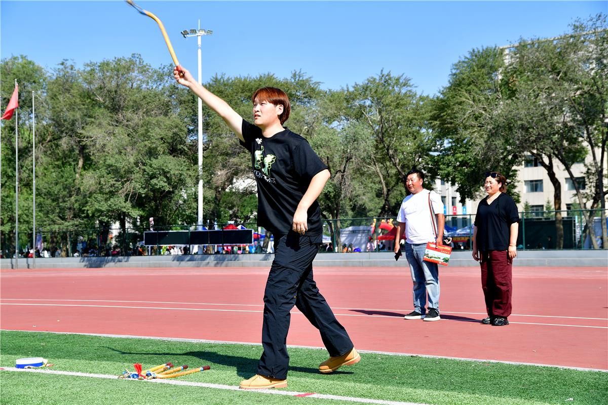 全国两会AB面丨全国人大代表吕扬：守护孩子们的冠军梦