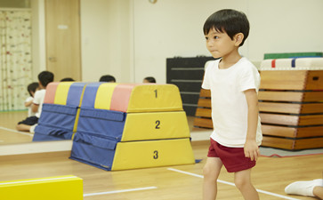 上蔡县第二幼儿园举办趣味篮球体能活动孩子们乐享运动快乐