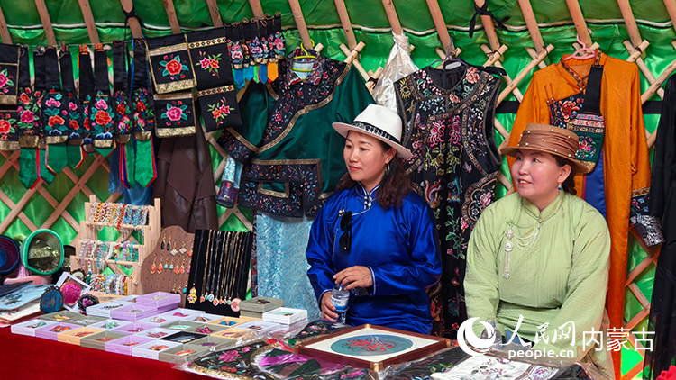 这场那达慕群众是主角(图4)